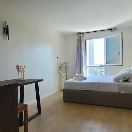 Charming Near La Defense Appartamento